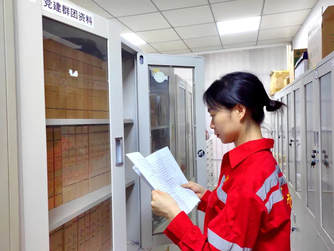 【宜化榜樣】化機公司李丹：提升素質(zhì)強技能，勇于奉獻顯擔(dān)當(dāng)(圖4)